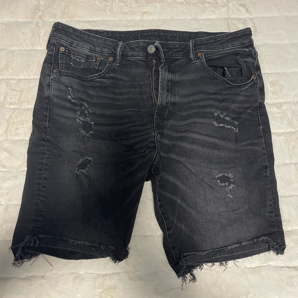 Men’s American Eagle jean shorts